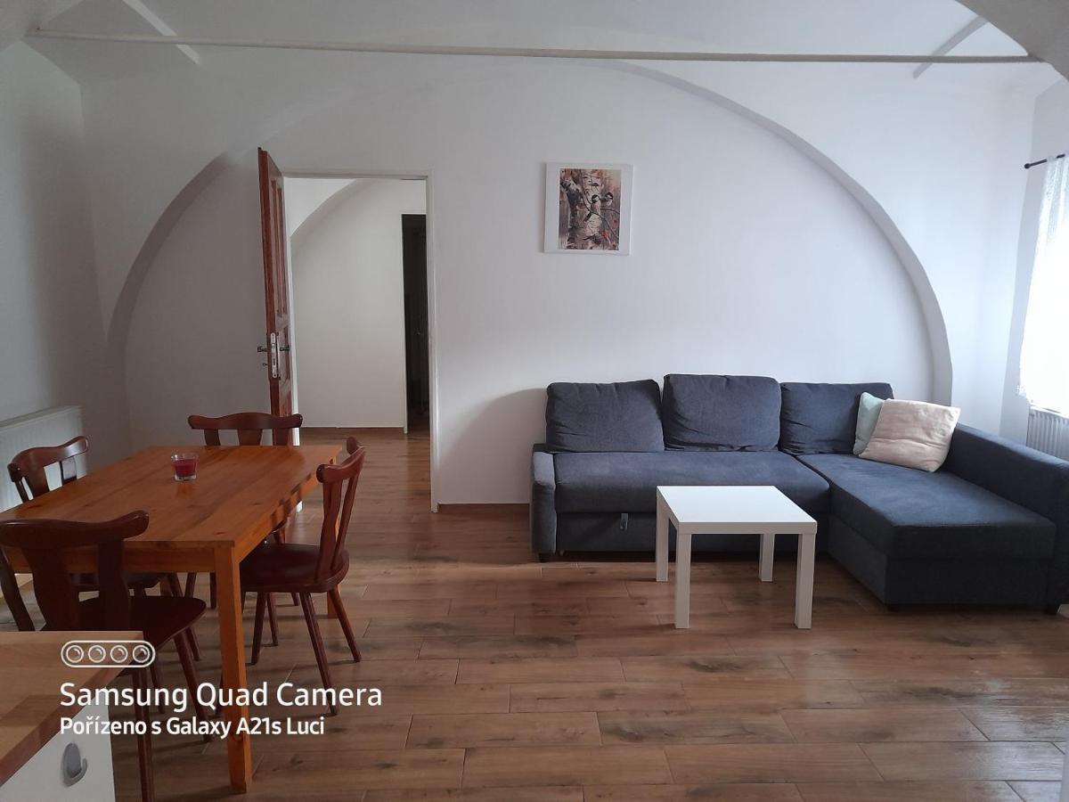 Apartament Kojan Jílovice Zewnętrze zdjęcie